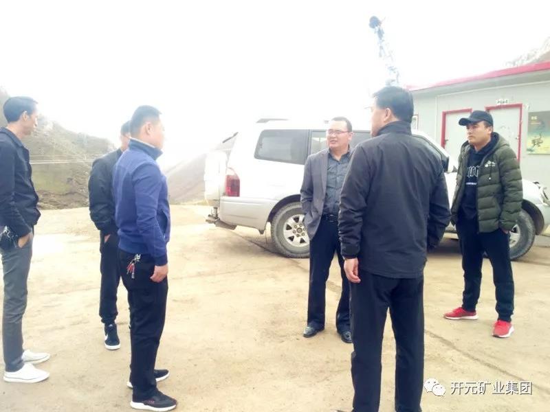 科學(xué)發(fā)展 統(tǒng)籌兼顧 穩(wěn)步生產(chǎn)│州、縣國土資源局領(lǐng)導(dǎo)赴興海銅鑫進(jìn)行年檢